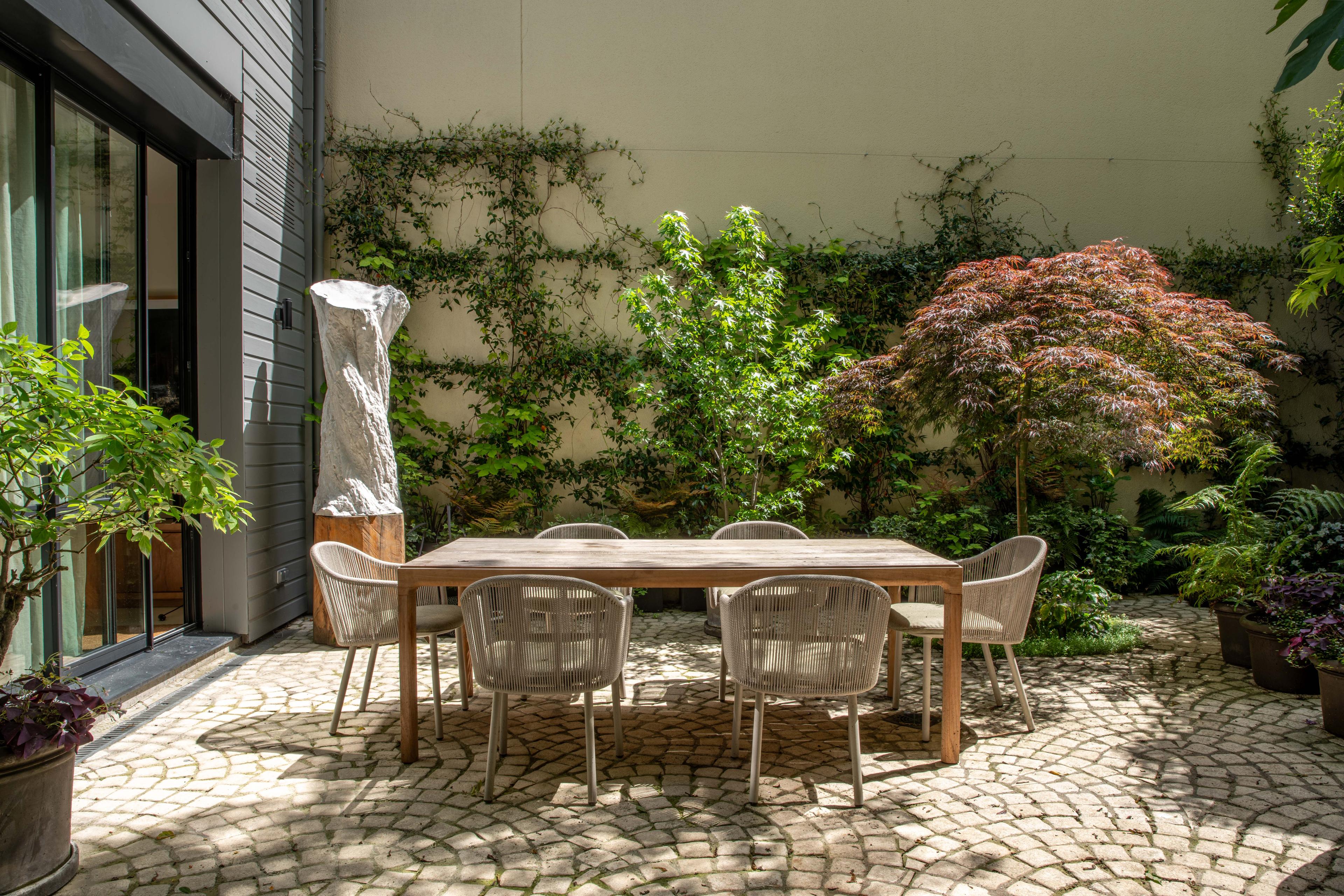 Photo 1 de 10 196 336