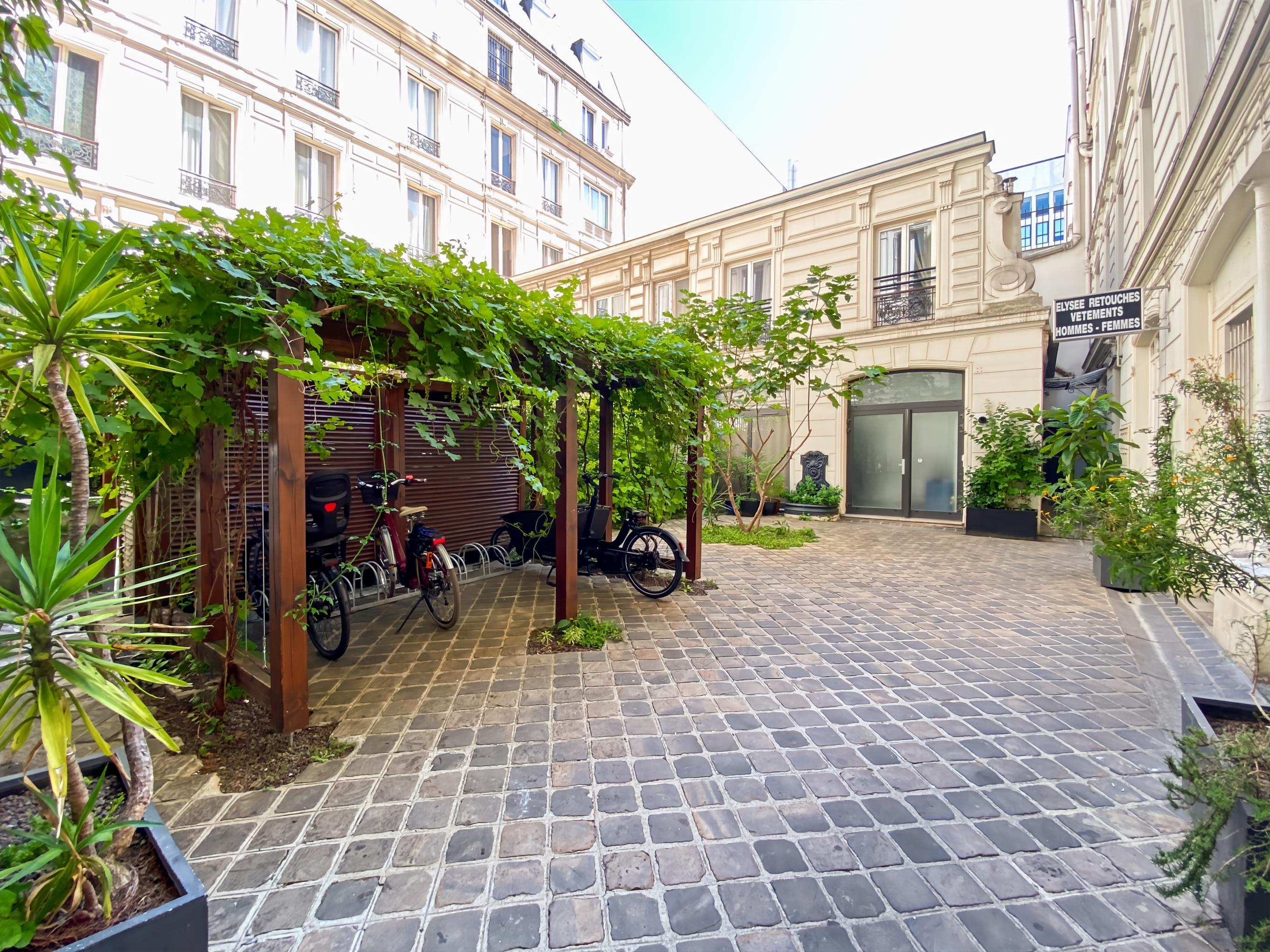 Photo 2 de 3 734 027