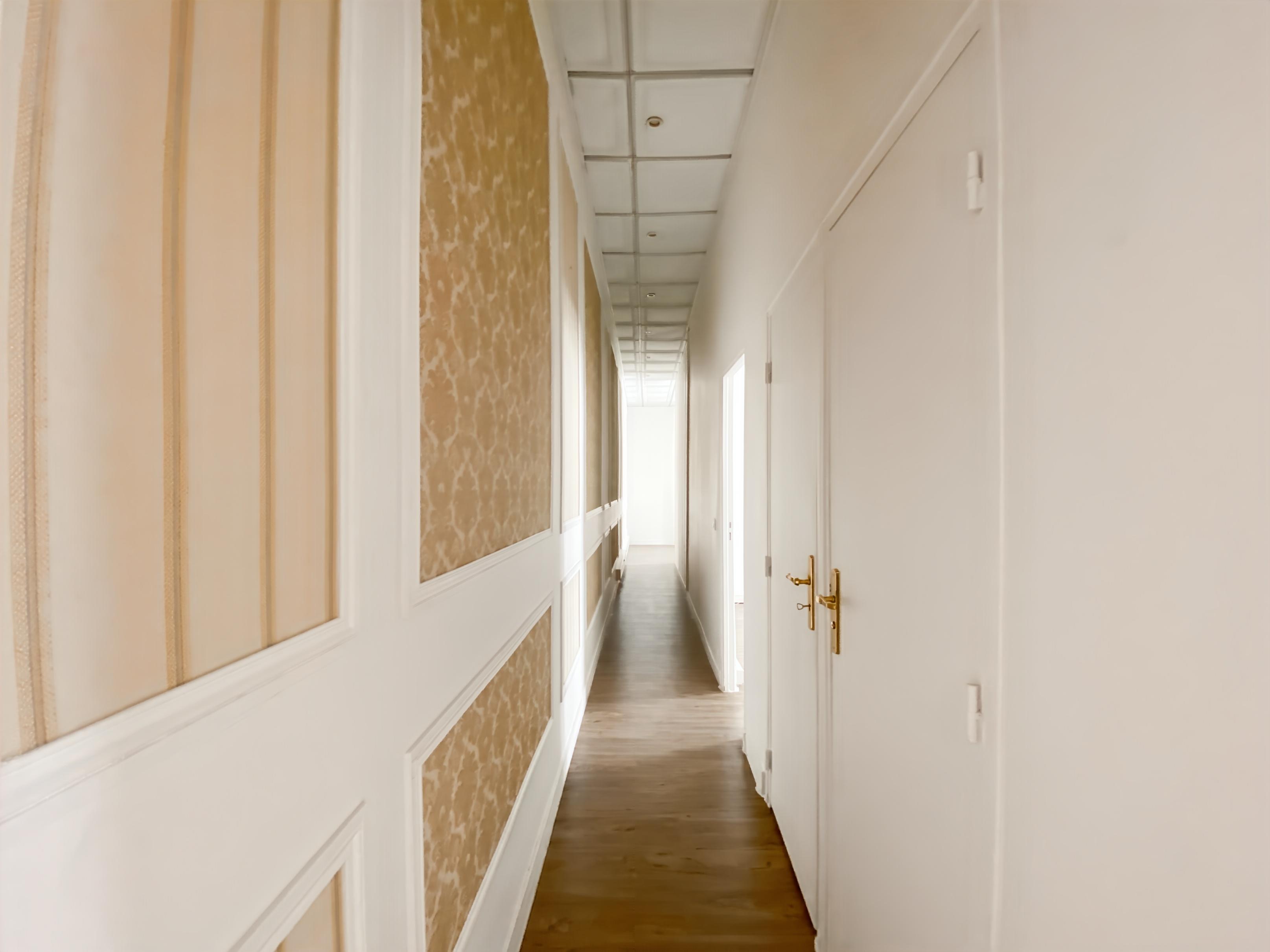 Photo 5 de 3 734 027